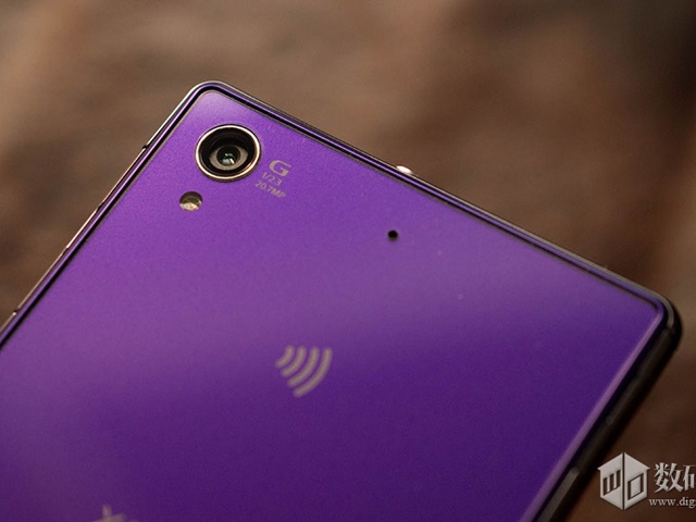 TD-LTE版Sony Xperia Z1中國發表 改採塑料框架