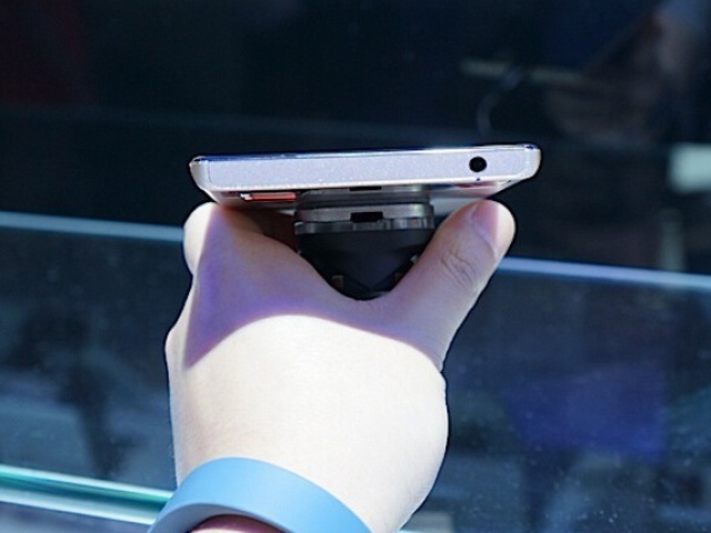 联想-K920-真机照