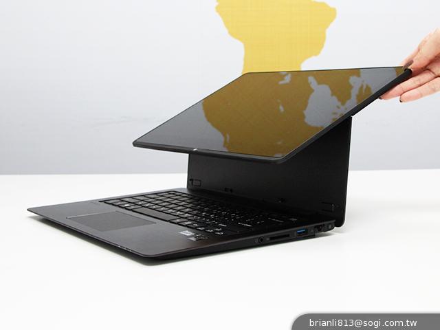Sony VAIO Fit系列平板筆電 輕鬆翻面變換使用 Sony VAIO Fit系列平板筆電 輕鬆翻面變換使用