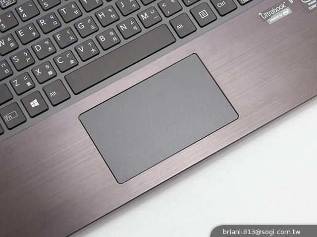 Sony VAIO Fit系列平板筆電 輕鬆翻面變換使用 Sony VAIO Fit系列平板筆電 輕鬆翻面變換使用