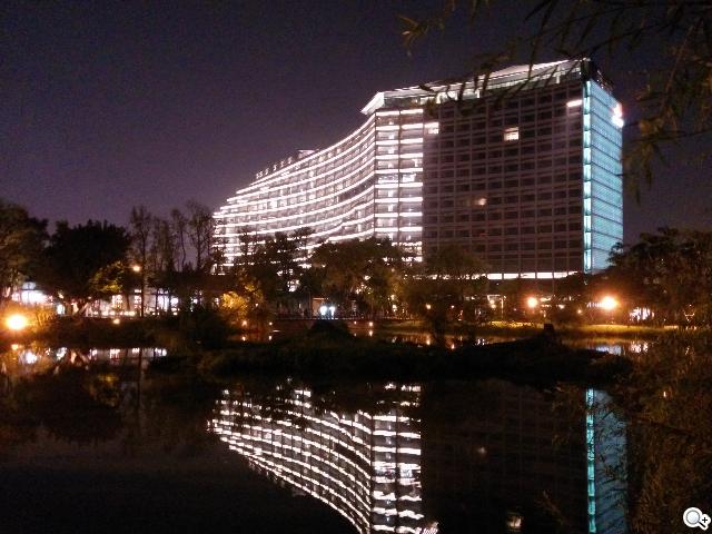 KitKat原生機Google Nexus 5、安卓4.4深度實測