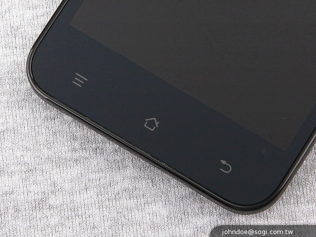 薄、還有2G RAM！高CP值GSmart Guru實測