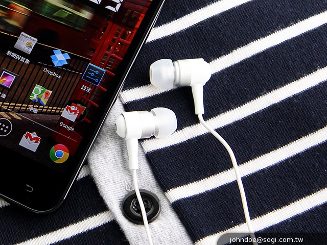 薄、還有2G RAM！高CP值GSmart Guru實測