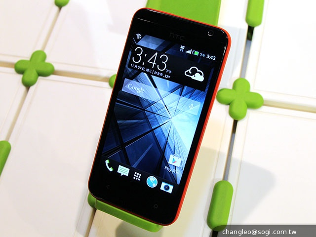 HTC Desire系列中低階四新機齊發 電信資費出爐