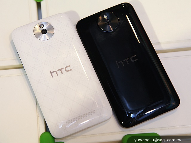 HTC攜手電信三雄推Desire系列手機 實機動手玩