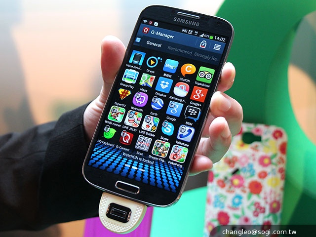 手機裝上​PrivacQ配件 也能享有指紋加密、隱私防護功能