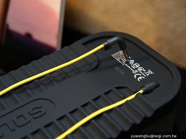 Jabra推出SOLEMATE系列新款NFC多彩藍牙喇叭