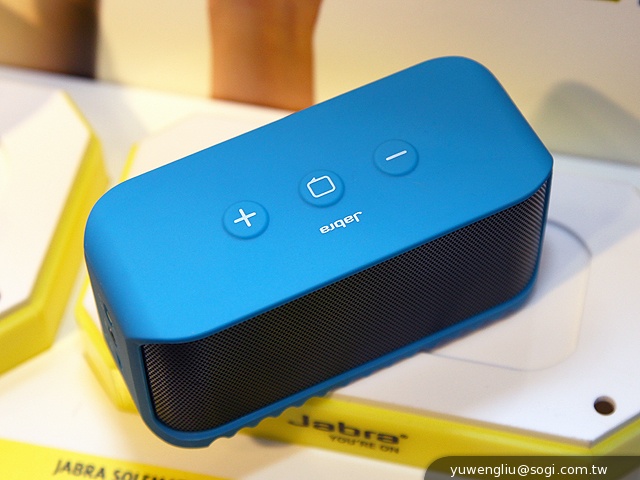 Jabra推出SOLEMATE系列新款NFC多彩藍牙喇叭