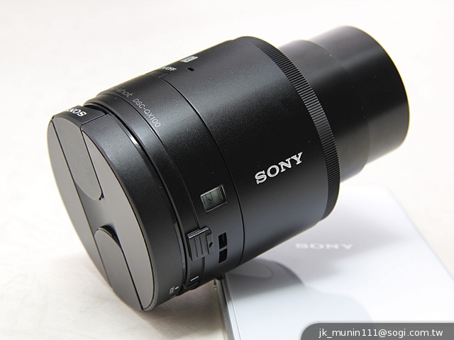 索尼QX100相機 20.2MP外掛手機 化身專業攝手
