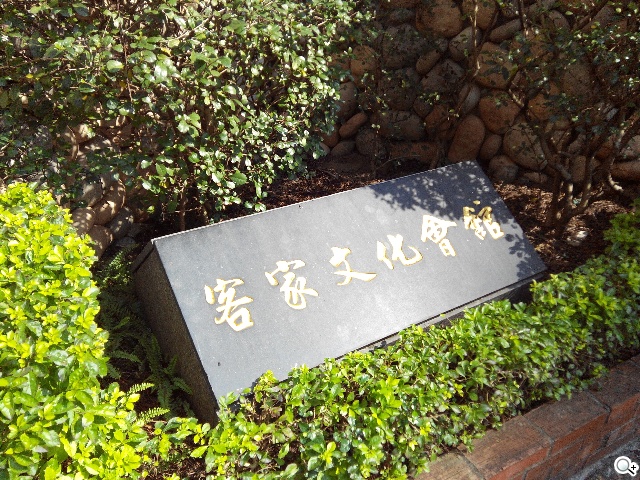 超低價四核雙卡機襲台！紅米手機WCDMA版實測