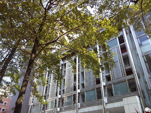 超低價四核雙卡機襲台！紅米手機WCDMA版實測