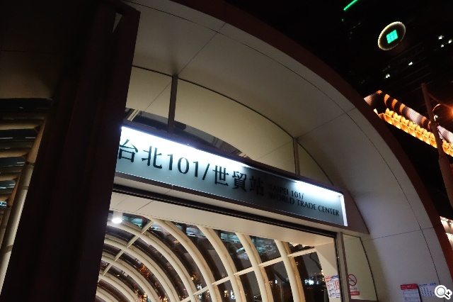 索尼QX100相機 20.2MP外掛手機 化身專業攝手