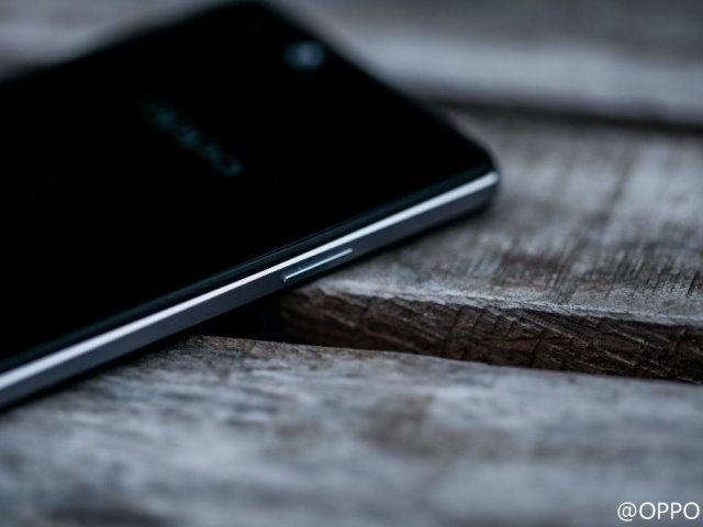OPPO R829新機曝光 外型貌似索尼Z1 12/1發表