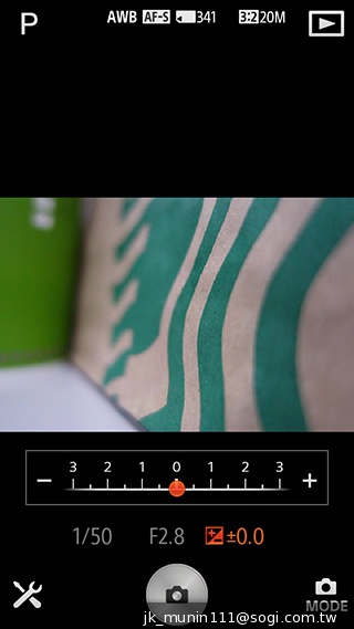 索尼QX100相機 20.2MP外掛手機 化身專業攝手