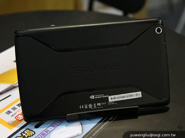 NVIDIA Tegra Note 7動手玩 預購6990元送皮套【102資訊月】
