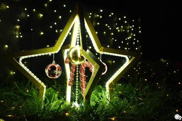 索尼QX100相機 20.2MP外掛手機 化身專業攝手