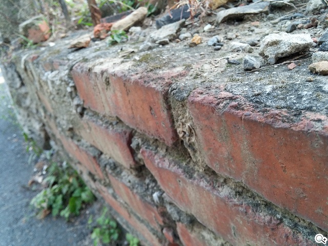 6吋可彎曲自動修復手機 LG G Flex動手玩