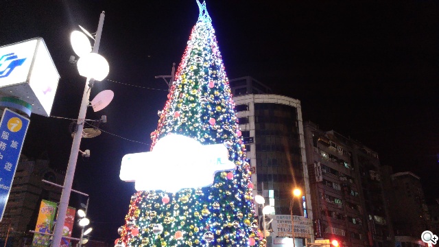 平價享受One體驗 HTC Desire 700 dual sim