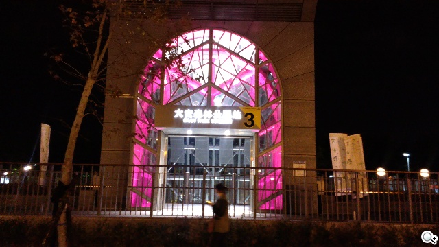 平價享受One體驗 HTC Desire 700 dual sim