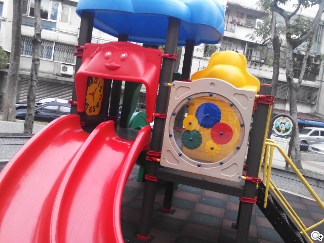 三段變身！有腳的平板Lenovo Yoga Tablet 10