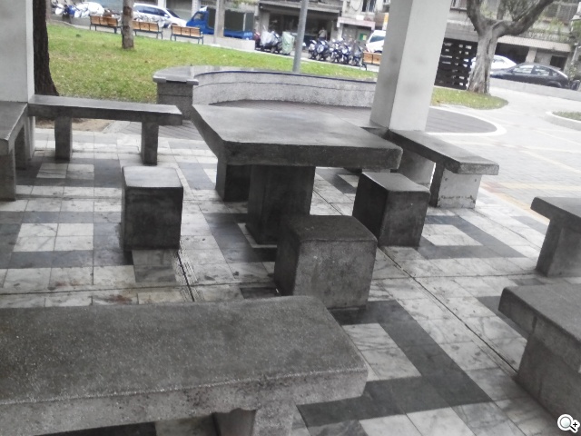 三段變身！有腳的平板Lenovo Yoga Tablet 10