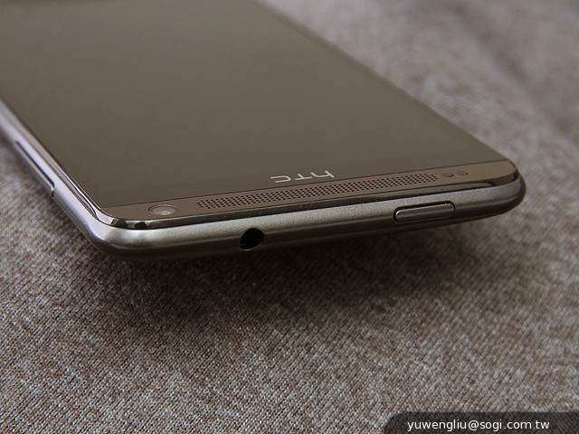 平價享受One體驗 HTC Desire 700 dual sim