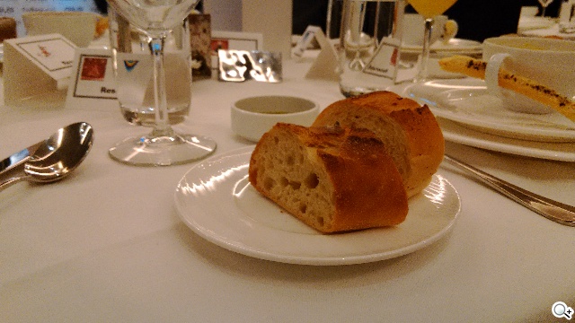 華碩PadFone mini 4.3動手玩 手機+平板1萬2有找