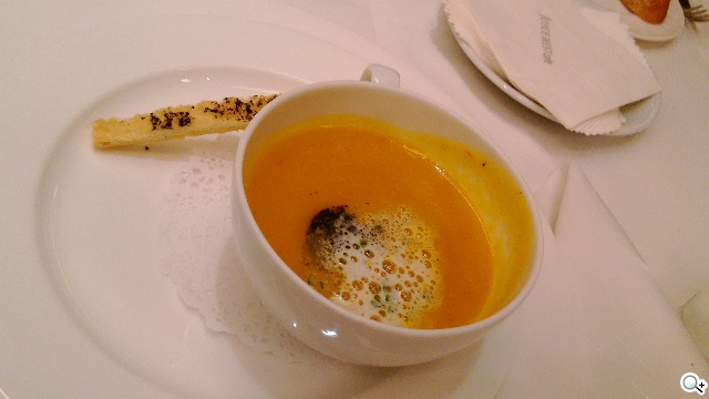 華碩PadFone mini 4.3動手玩 手機+平板1萬2有找