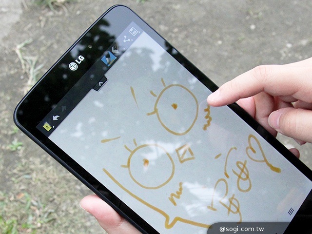 大螢幕、好持握！完全掌握LG G Tablet 8.3平板