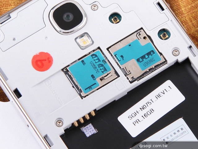 日韓混血才貌雙修 三星GALAXY J實測