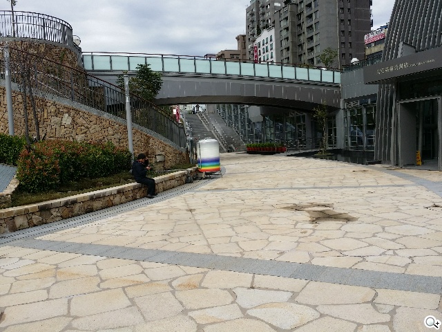 日韓混血才貌雙修 三星GALAXY J實測