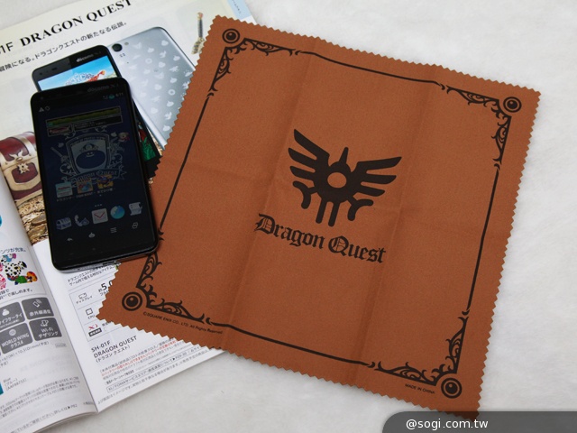 不朽經典加持 Sharp SH-01F勇者鬥惡龍限量版實測