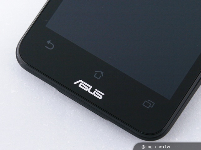 ASUS PadFone mini 4.3 雙卡機一秒變身7吋平板