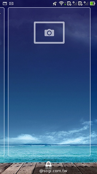 ASUS PadFone mini 4.3 雙卡機一秒變身7吋平板