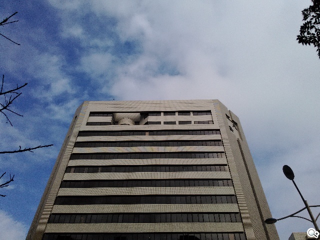 ASUS PadFone mini 4.3 雙卡機一秒變身7吋平板