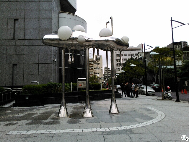 ASUS PadFone mini 4.3 雙卡機一秒變身7吋平板