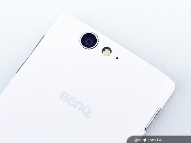 千萬畫素輕薄時尚 BenQ F3平價四核機