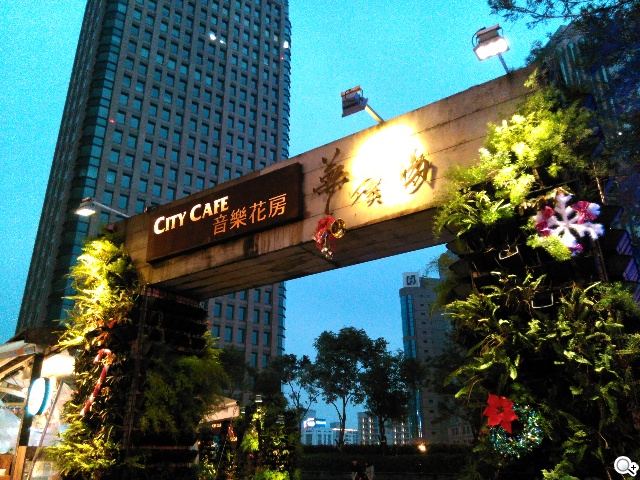 6吋旗艦Acer Liquid S2 搭載4K錄影、環型LED燈