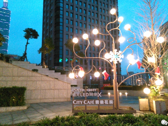 6吋旗艦Acer Liquid S2 搭載4K錄影、環型LED燈