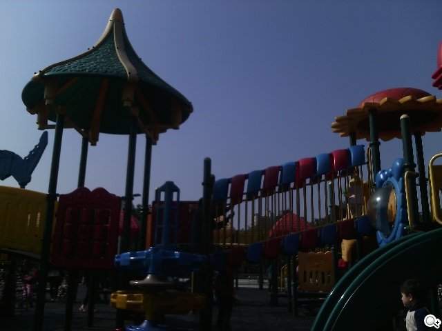 多彩靚亮雙核入門機 TWM Amazing A5C