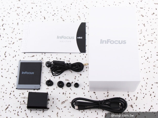 CP值破表的國產平價旗艦 InFocus IN815玩色機