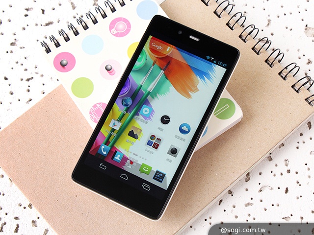 CP值破表的國產平價旗艦 InFocus IN815玩色機