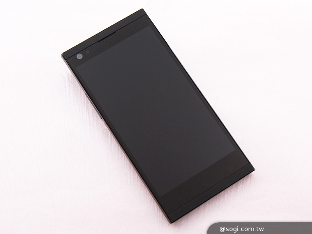 13MP雙鏡頭！真八核手機THL美猴王2實測