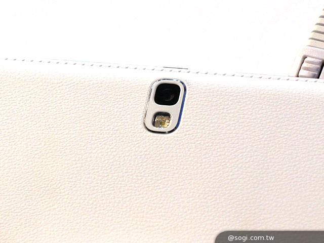 新介面、高規格 三星TabPRO 10.1/8.4跨海動手玩【CES 2014】