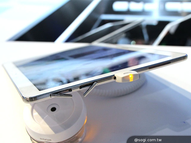 新介面、高規格 三星TabPRO 10.1/8.4跨海動手玩【CES 2014】