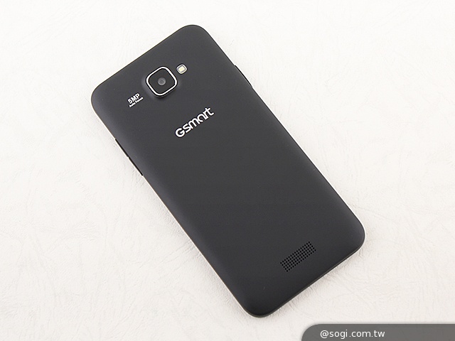 5吋雙卡國民享樂機 GSmart Alto A2實測