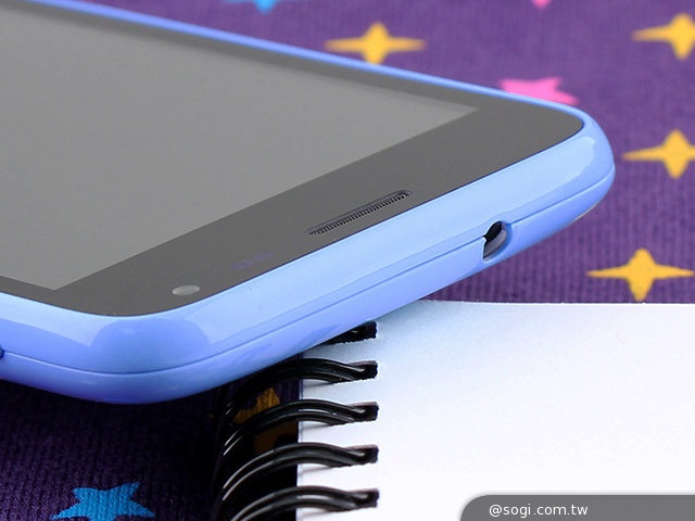 多彩靚亮雙核入門機 TWM Amazing A5C