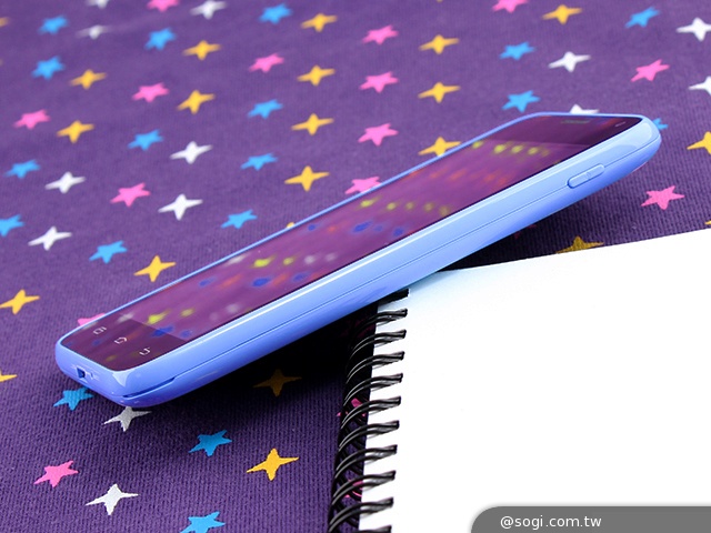 多彩靚亮雙核入門機 TWM Amazing A5C