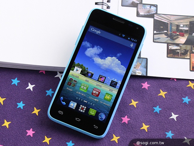 多彩靚亮雙核入門機 TWM Amazing A5C