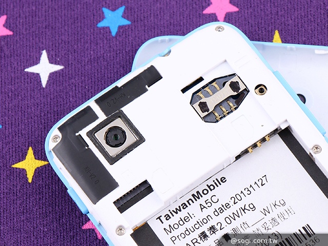 多彩靚亮雙核入門機 TWM Amazing A5C